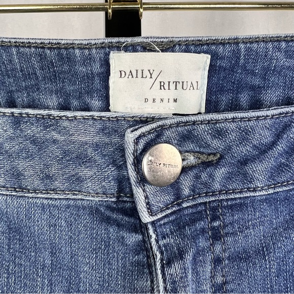 Daily Ritual Girlfriend Jeans Womens Plus 32 Blue Mid Rise Stretch Cropped Denim - Picture 5 of 10